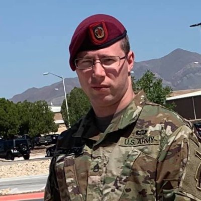 Active duty Paratrooper and an affiliate twitch streamer.