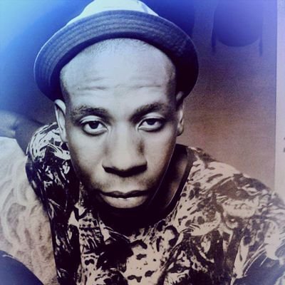 mixing engineer🎼🎹beat-maker🎹🎙 and rapper🎤at top notch records.