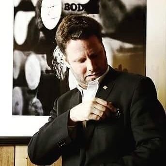 Past President, Argentine & Intl. Sommelier Associations / Director, Los Arbolitos Vineyard / Partner & Exec Somm, La Morada Lodge Mendoza / IG: @andresrosberg