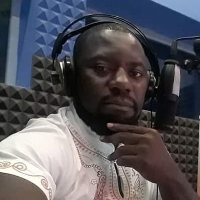 MC Event Manager, The Only Guy Can Shake Your City @Starfm103.9 Lead Me On #Family! Its Benson Your Favorite #OAP!