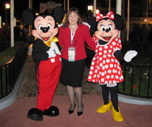 Proud planDisney alum; US history, human geography & AP psychology teacher; advocate for the educational value of Disney travel. #DisneyMP #planDisney