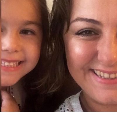 ozlemaydinus's profile picture. 