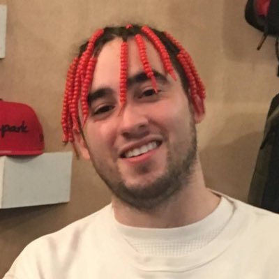 WhiteYachty's profile picture. White