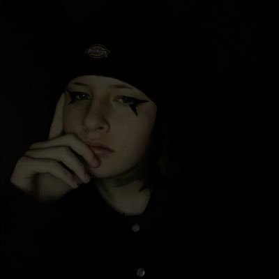 m0thb4ll's profile picture. 𖤐 this place is haunted 𖤐   hoes mad