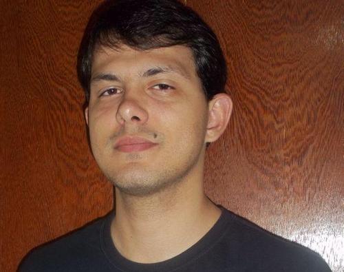 Analista de Sistemas; Falo JAVA e C++; Gosto jogos, tecnologia, biologia, astronomia.
