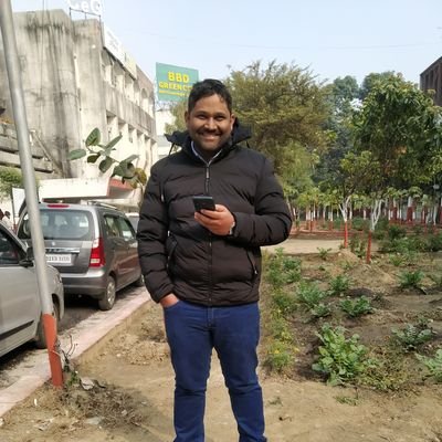My name is Avinash Kumar Singh. I am website developer. I have 8+ years of experience in website development.
