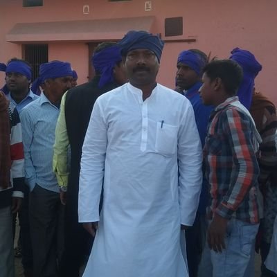 Prakash43121502's profile picture. गरीबों के साथ जुल्म करना बंद करो जय भीम