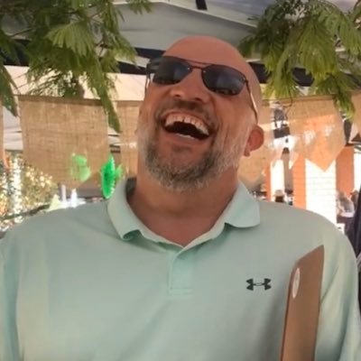 ManlikeWeales's profile picture. Human, father, businessman, South African, joker, smoker.