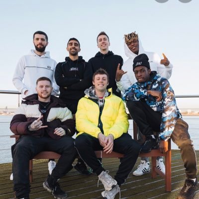 following everyone that follows the sidemen