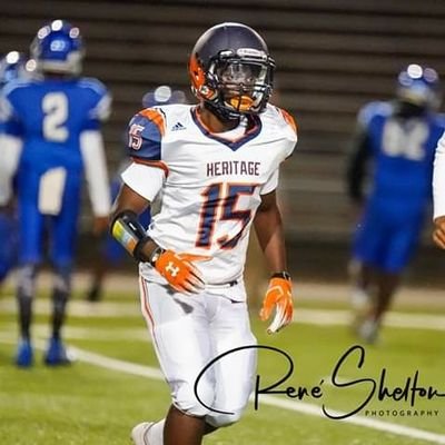 Love Football and Track | Football: RB/LB of HHS | Height: 5'5 | Weight:185 | Class of 2022| GPA: 2.5