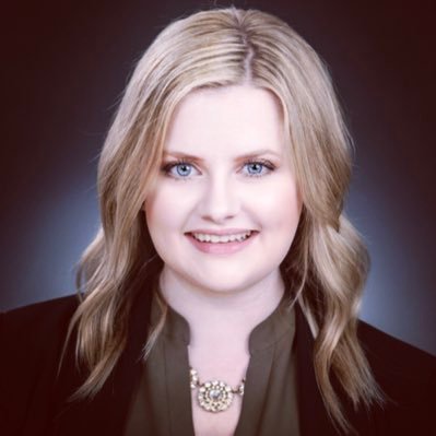 Aspiring Leslie Knope. Soft pretzel enthusiast. Overzealous dog mom. Shameless Swiftie. Deputy Comms Director @CityofPhoenixAZ. #LocalGov #CivicEngagement