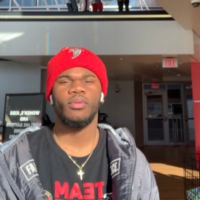 sam123lol's profile picture. 