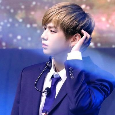 저는 항상 긍정적으로 사는 사람입니다~
강다니엘이란 아티스트를 무척 사랑하고 아끼고 응원하는 팬입니다~