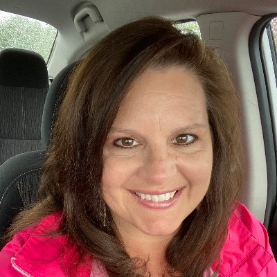 riaroland's profile picture. 