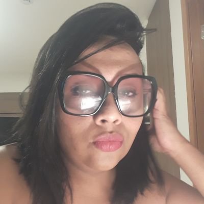 BochadaThe's profile picture. Sou linda, maravilhosa, inteligente, pós graduada, sagitariana, odeio o Bozo... e sou muito modesta!