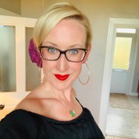 Lorna Neilson (@ladylola79) 's Twitter Profile