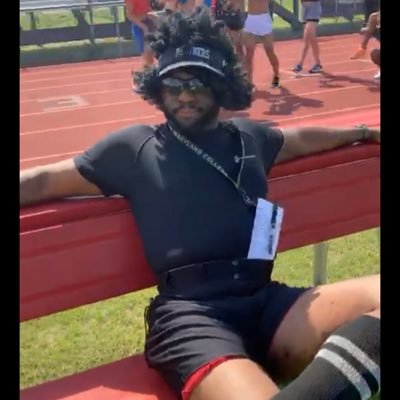 Jesus Christ follower 🙏🏾/ Father 👸🏽 #girldad/ School Counselor 👨🏾🎓👩🏽🎓/ Coach 🏈🏀/ #blacksmith