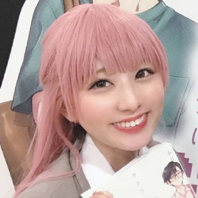 Twitterはメモ用紙📝『ヲタクに恋は難しい』桃瀬成海ちゃん💝趣味はプラウダ高校の試合観戦です🇷🇺