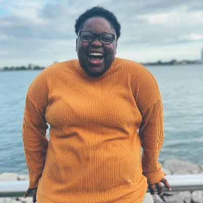 I talk about all things digital marketing + brand design ✨ | aspiring web designer | make it happen