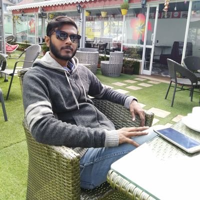 Chief Operating Officer ( Mindmine ) | Co-founder https://t.co/qtzD8ZVgVQ | Entrepreneur | Travel Freak