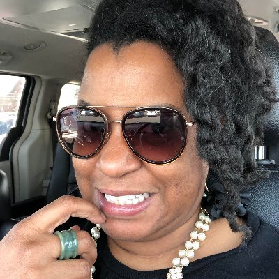 Christ follower, wife to @B_wash75 and their momma. Relentlessly funny writer who’s tryna have consistently great hair. #LaughEverydayOnPurpose | Proverbs 17:22