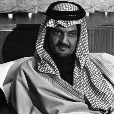 احترم الفكر الراقي.. وأحب الهدوء.. أنقل ما راق لي.. فمن أعجب بشخصيتي ف ليتابعني و من لم يعجب بها ف لي شرف مروره على صفحتي.