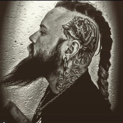 theangryvking's profile picture. TOP 500 Peni Parker! Grandmaster Ranked Marvel Rivals Yes i Have anger issues 🫡. 🔴LIVE on 🟣Twitch.
