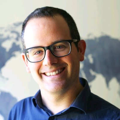Graphic Designer and Content Writer for MarTech and SaaS.
