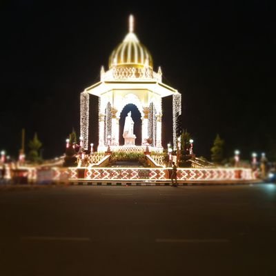 Vichhu85's profile picture. 