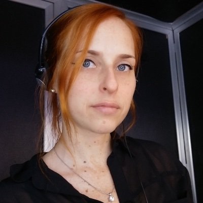 Conference interpreter.
Tips and tricks for interprenerds.
Languages & general knowledge.
ES / EN / PT