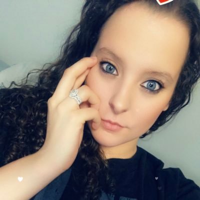 Dog momma🐶 CIA alum 🎓👩🏻🍳. Kaden James 💙May 21, 2019👶🏻💙