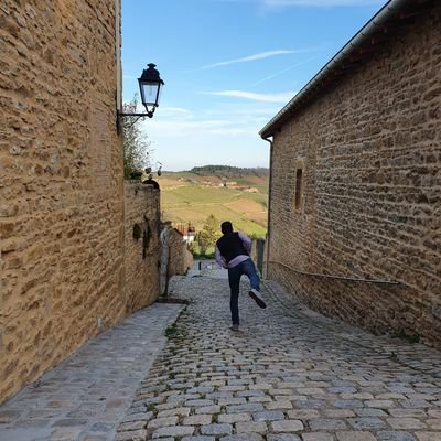 AdamBOUCHFAA's profile picture. 