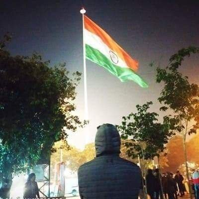 mdhussain216's profile picture. 