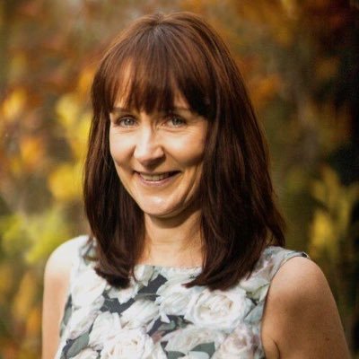 Loving life, appreciating local, enjoying nature & rescue pets. Enthusiastic supporter of @Jigsaw4u charity for children, young people & their families.