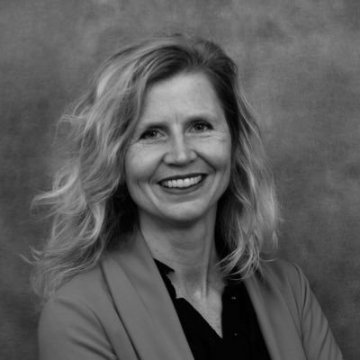 susanneplomp's profile picture. John|Mabel|Maud|Ian|Notter|Rijssen-Holten|Twente|Strategische Communicatie|Buitenleven|Sporten|Leonbergers|Films|Muziek|Lagotto