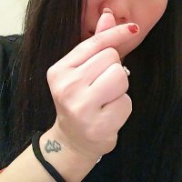 سون (@v44b8psgcoxhro3) 's Twitter Profile