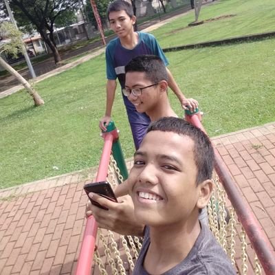 alihanafiahrit1's profile picture. beli sekuteng 
di hari raya 
Ali ganteng 
siapa yang punya
😁