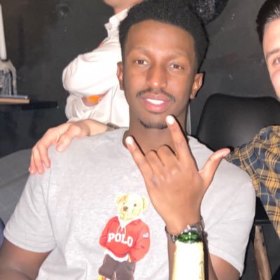 50shadesofrayy's profile picture. 