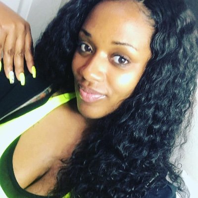 Top_Pri0rity's profile picture. 🌸Mother  🧞‍♀️Wig Maker 👩🏽‍🦰Exploring my talents 🌟Make your hair Pri0rity