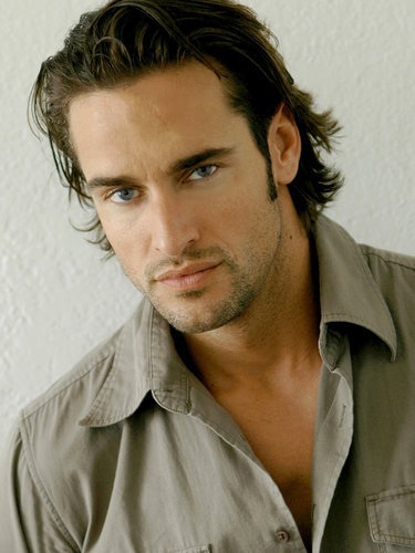 Garus_C's profile picture. Cousin to Alpha @Daire_McCarty - My councel is my own. I have a dark side. I take care of my own life, otherwise leave me alone. Pride Member. (RP 18+)