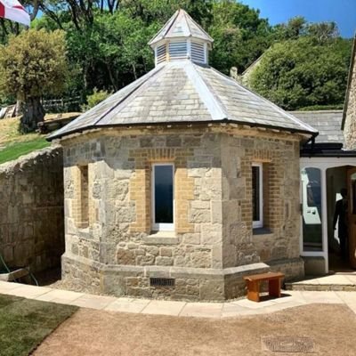 Specialist in renovation work on historical buildings. Natural materials, lime rendering and re-pointing; etc. Phone +44 (0) 7415 143972 to discuss.