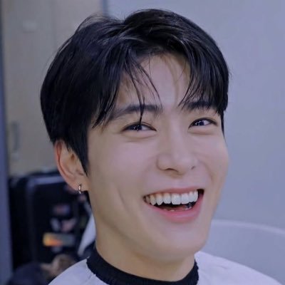 #TAEYONG: keep my good name out of your whore mouth!!!! (unless ur praising him hurray hallelujah) | 21