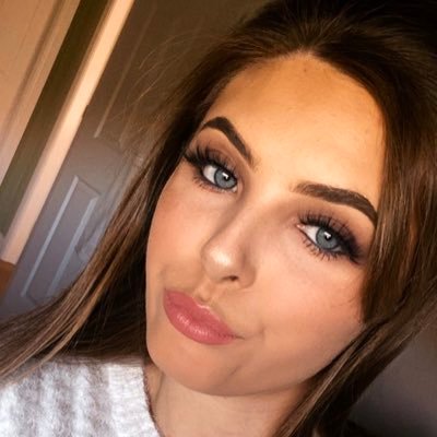 ellielouisesco1's profile picture. 