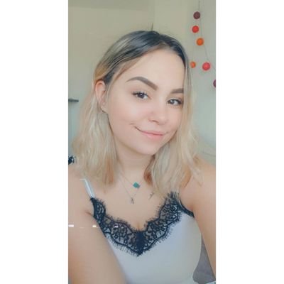 romaanaaaa's profile picture. | 20 ans 🎂 |

| Graphic design|

|Barcelonnette / Montpellier 📍|


| Insta: _roomane_ 📷 |