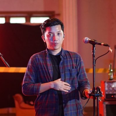 Arykingking's profile picture. Freak, Weirdo.