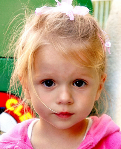 FIRST OFF THIS IS A ROLE PLAY ACCOUNT! I SWEAR IM NOT A CREEPER! Pippa: I love my mommy and daddy and jello k bye