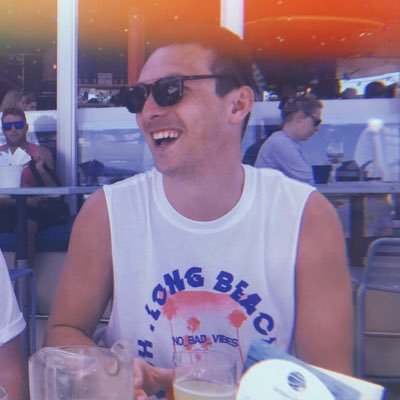 Gin Loving TV Coord - living to the Northern Stereotype of Loving Pies