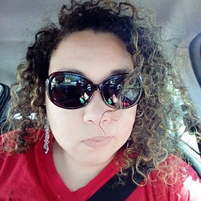 lekkinhah's profile picture. No fundo o mundo é apenas uma grande brincadeira, afinal "qual a graça de levar a vida tão a sério?"