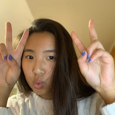 _emilydo's profile picture. happy gal w a little sprinkle of stress