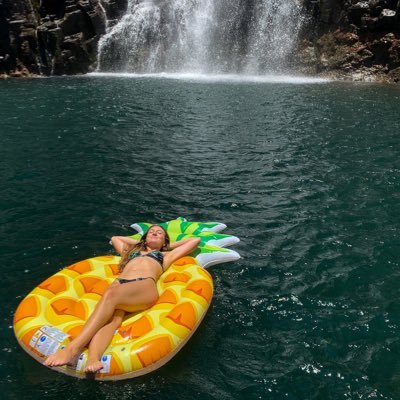 ashlyncollier22's profile picture. 